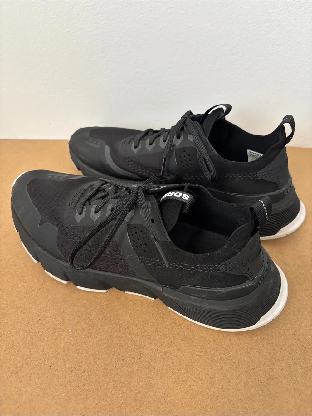 Sorel Kinetic Rush Ripstop Black Women’s Sneakers Size 8.5